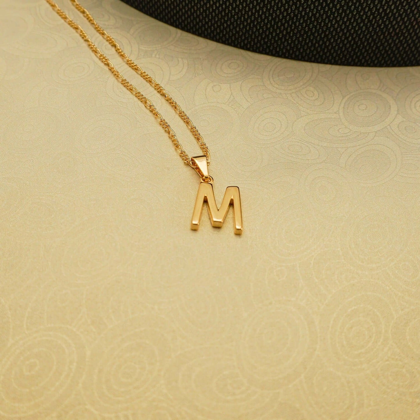 Dije Letra Lisa M - J25360