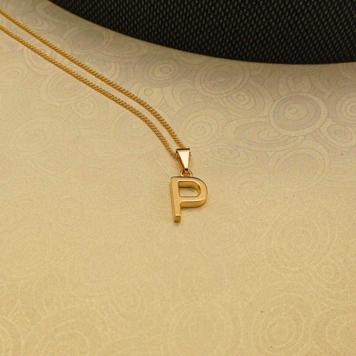 Dije Letra Lisa P - J25360