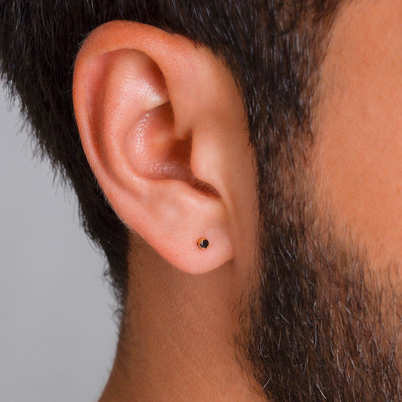 Topito Chispita Circón Redondo Negro - J34038N