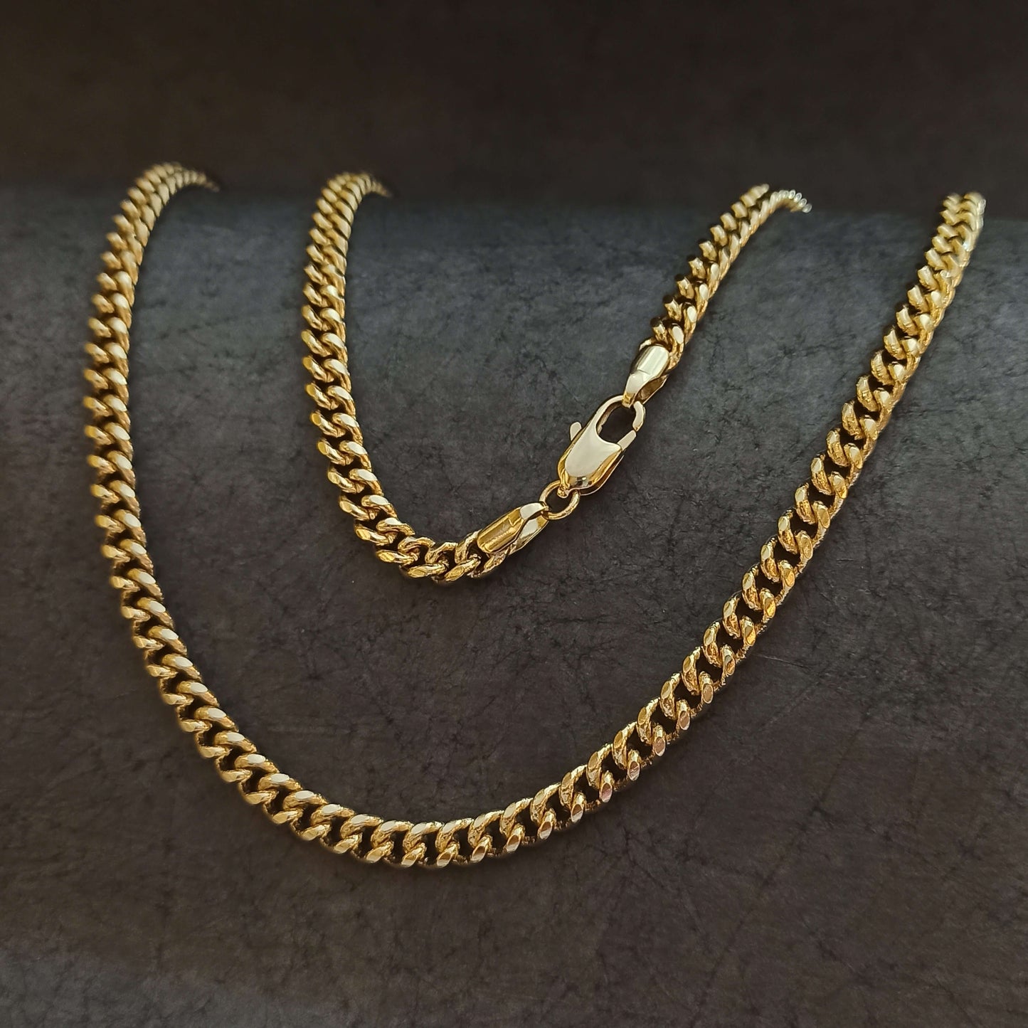 Cadena Cubana - J44338
