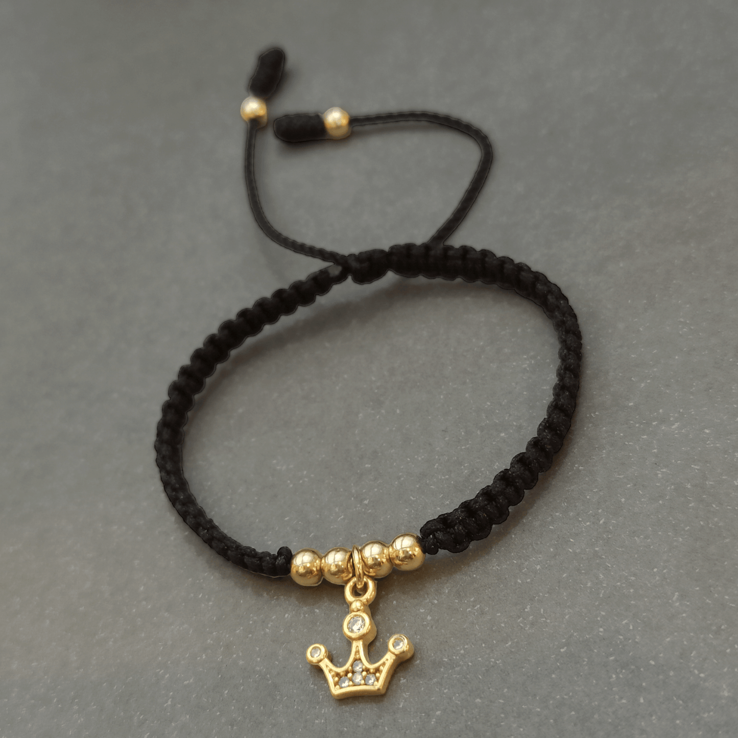 Manilla Reina con Balines y Corona - M23060