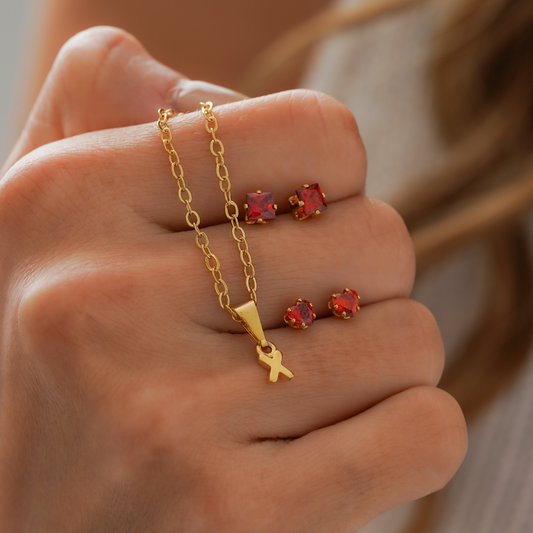 Juego cadena, dije y topitos Amor Primero