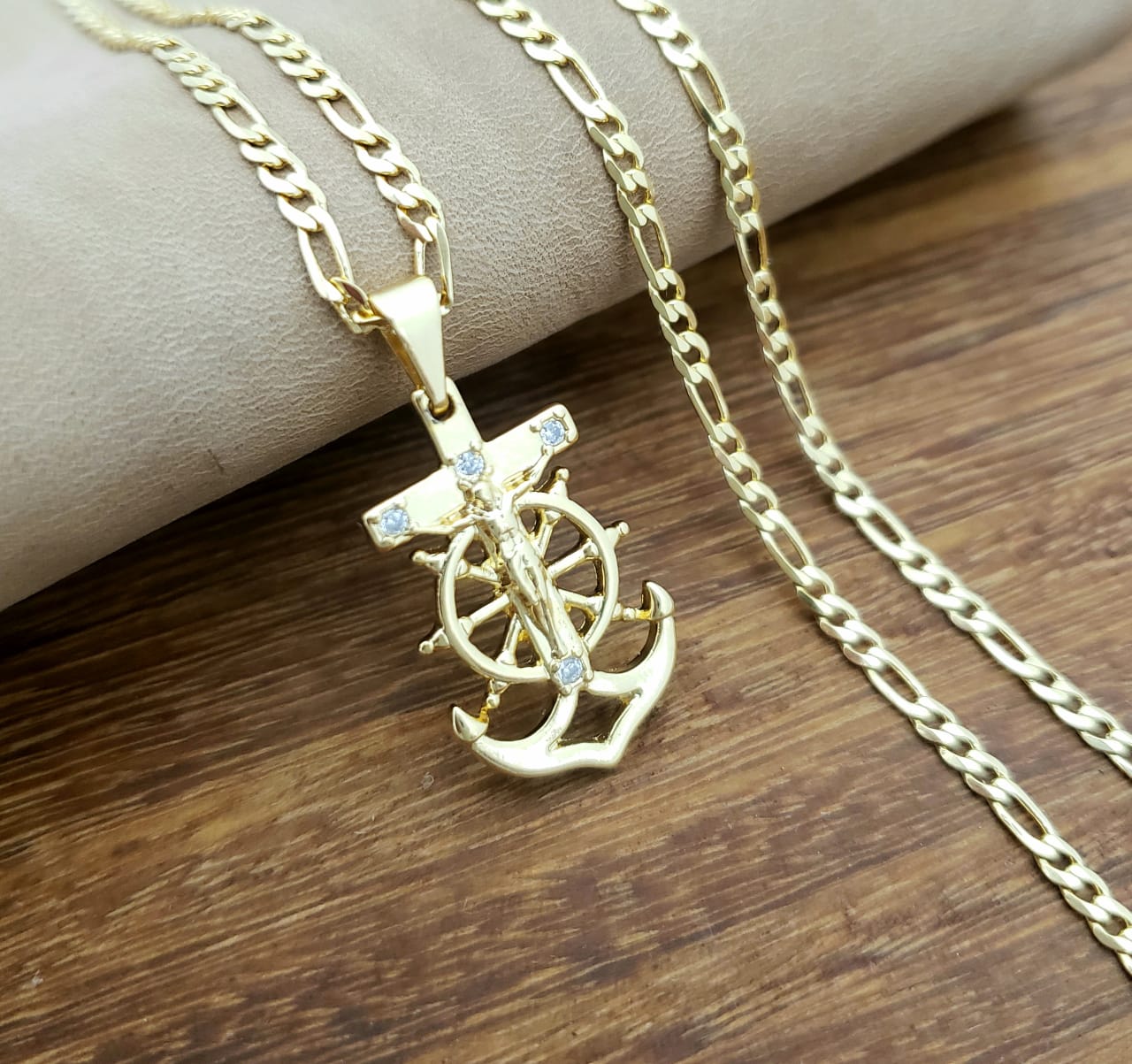 Dije de Cruz y Ancla - J23061