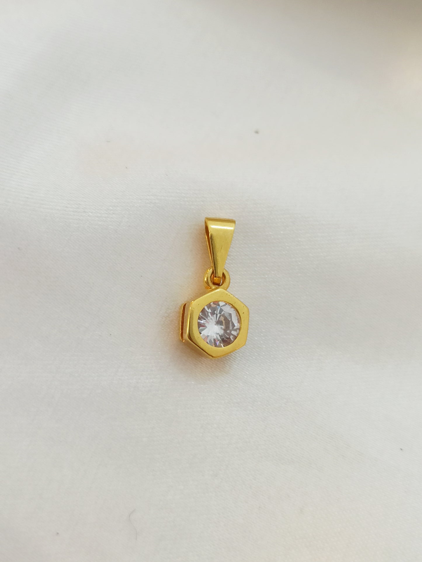 Dije Hexágono brillante - J23067