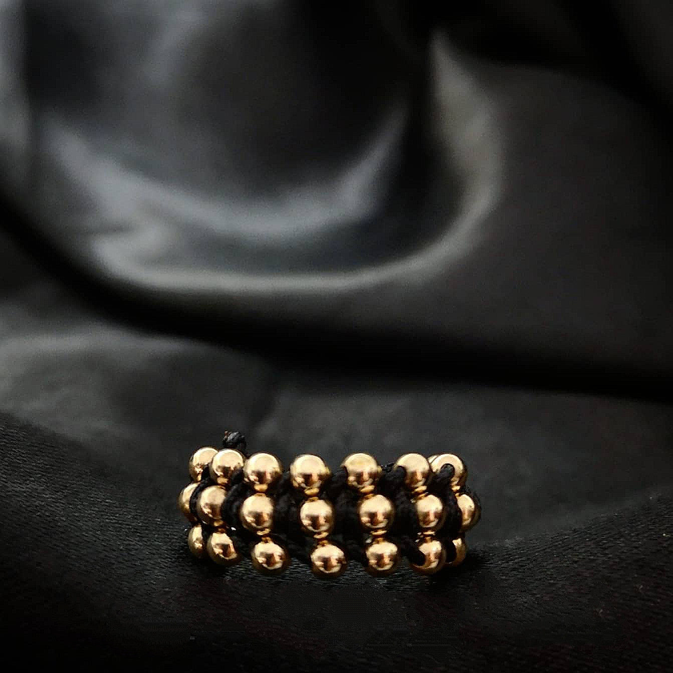 Anillo Tejido Con Balines - M28