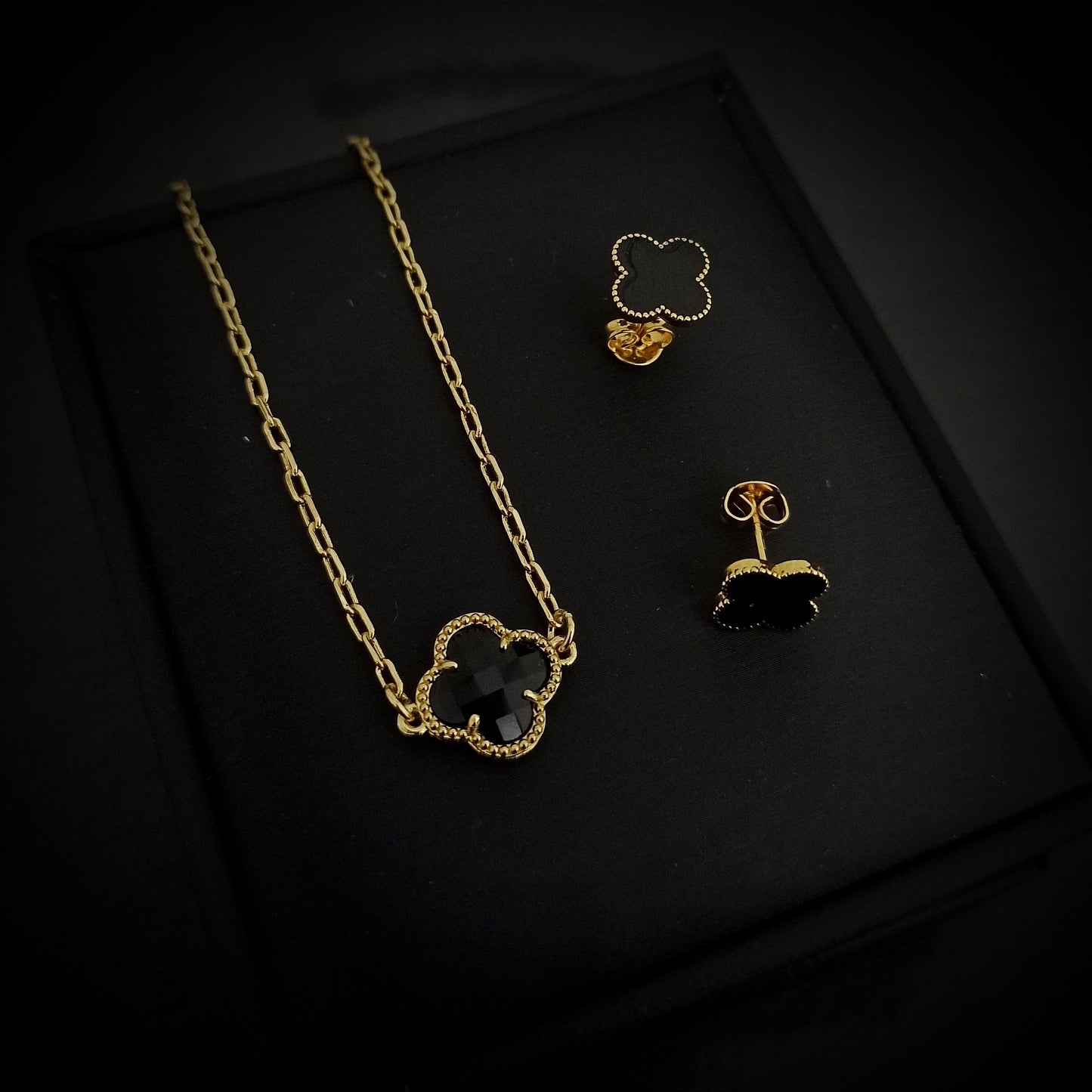 Juego Trebol Clover Ebano