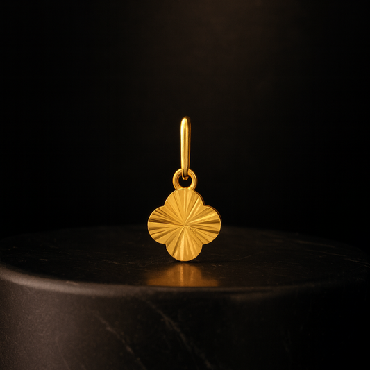 Dije Clover Sol Radiante