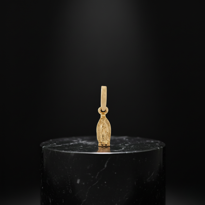 Dije Mini Virgen Guadalupe Tallada