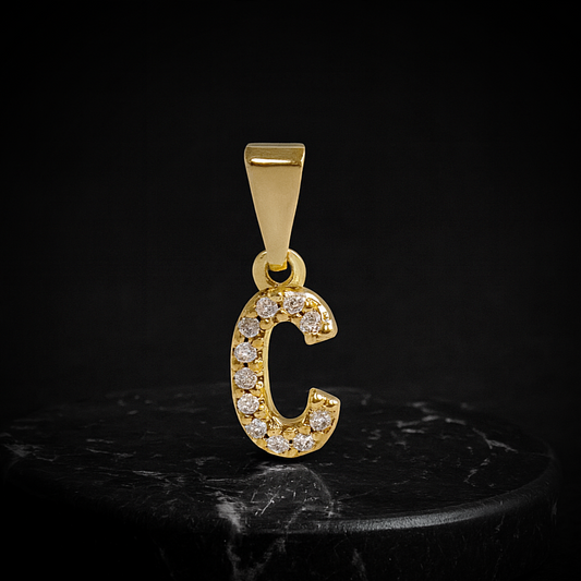 Dije de Letra C con Circones - J23370