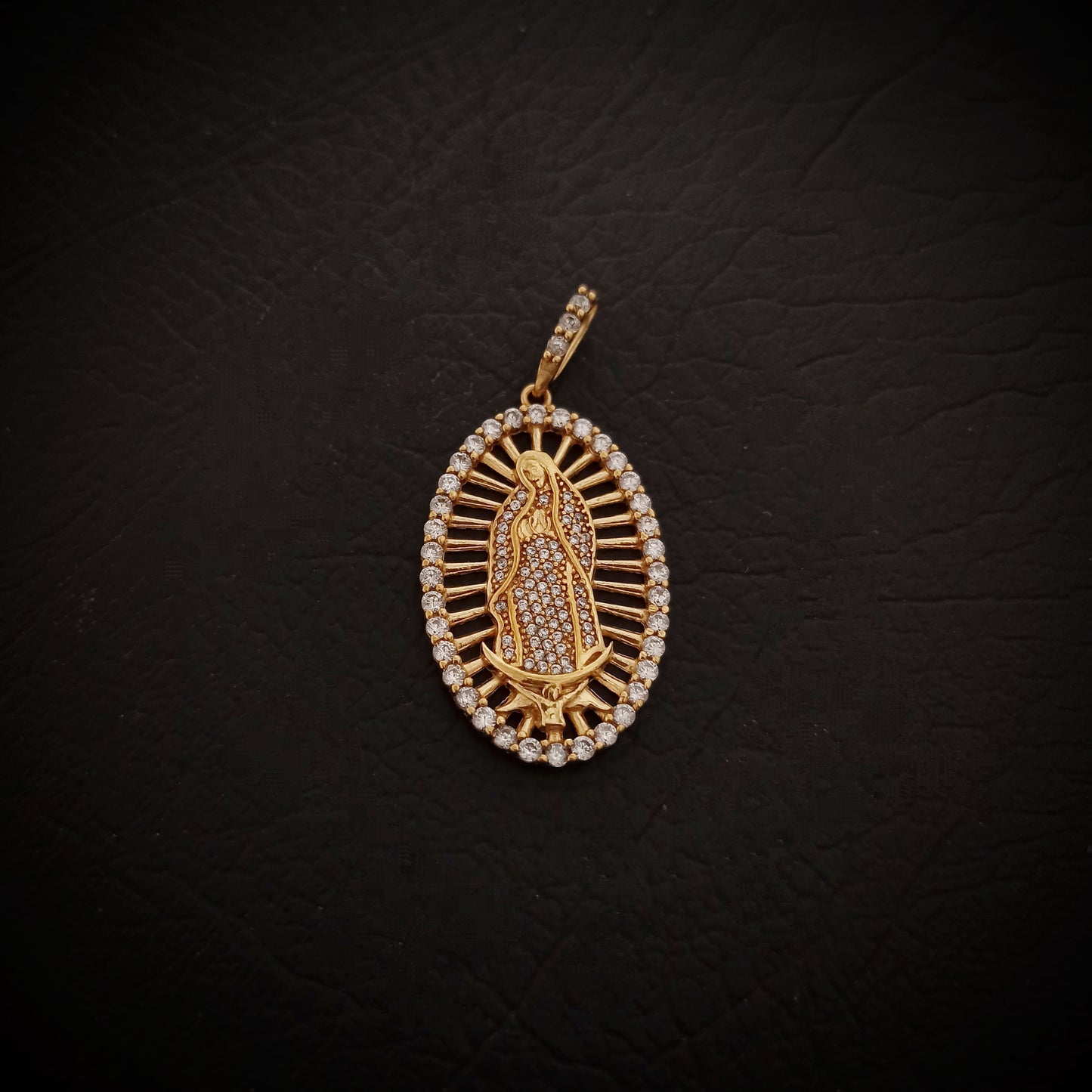 Dije Virgen de Guadalupe con Swarosvki - J22146