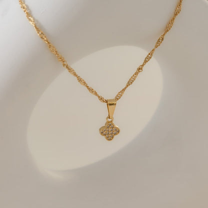 Dije Clover Royale con Circonias Mini